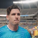 Roditelji bježali od rata, majka brojala tenkove, a on izabrao Vatrene!