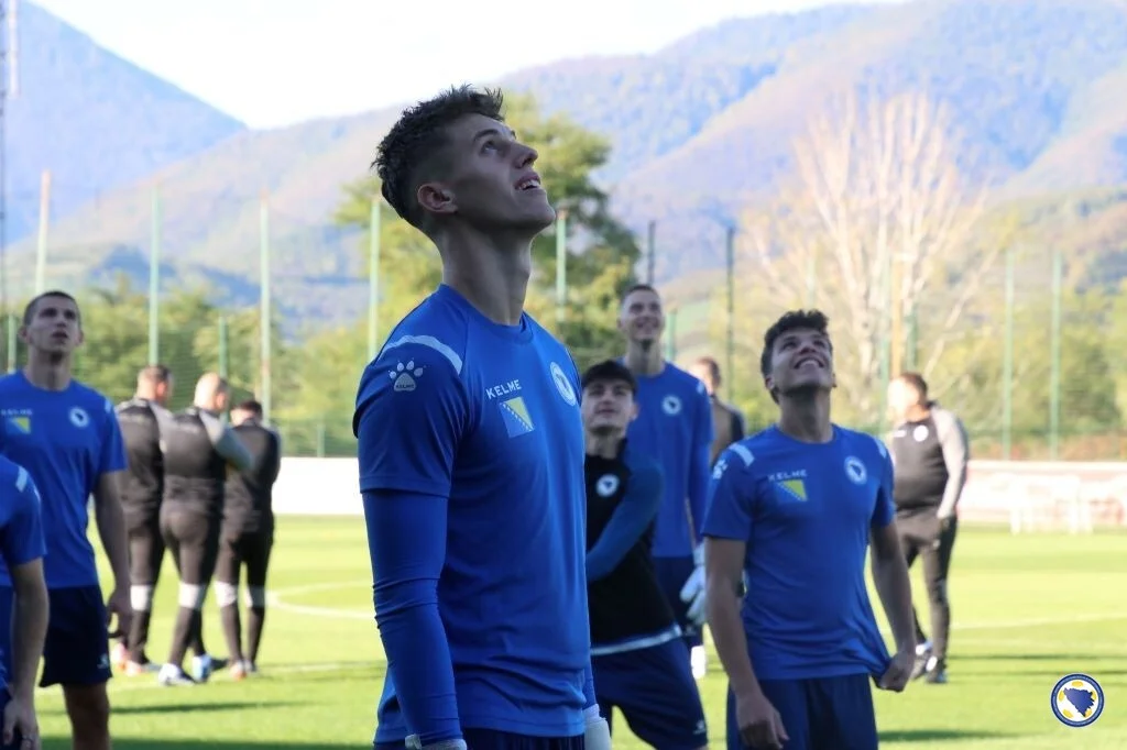 Branio je za Bosnu, sada šokirao: Završio karijeru u 22. godini