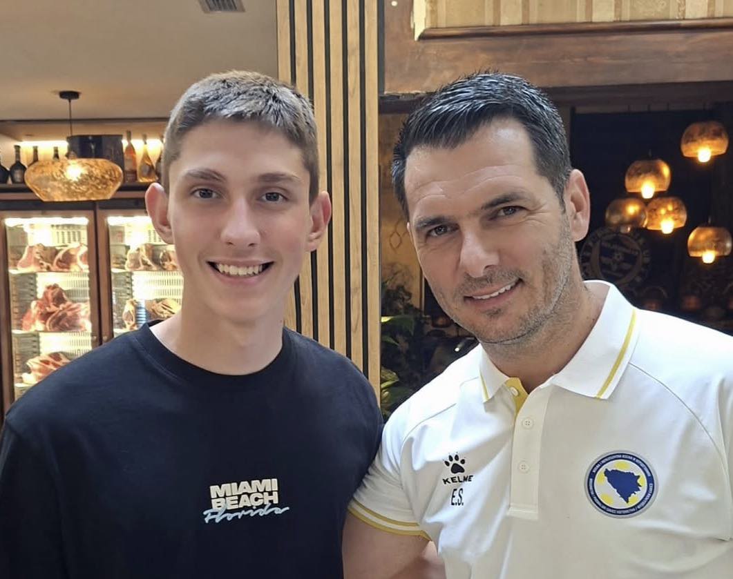 Emir Spahić sa budućim A reprezentativcem BIH, smatraju ga najvećim talentom u regionu
