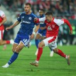 Edin Džeko spašava Schalke sramote