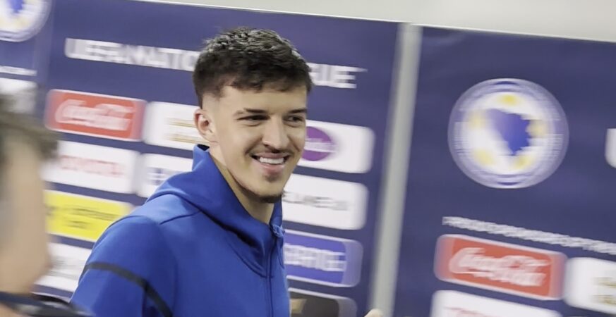 Muharemović prekinuo Smajlovićevu izjavu, Zizou mu odgovorio: „Može li Safet umjesto Aleksandre?“